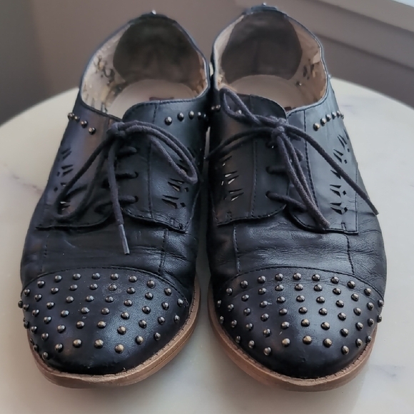 Sam Edelman Jayna Women's Black Studded Oxford Shoes - Picture 9 of 9